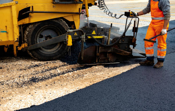 Professional Driveway Paving  in St Peter, WI